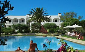 Mantenia Hotel